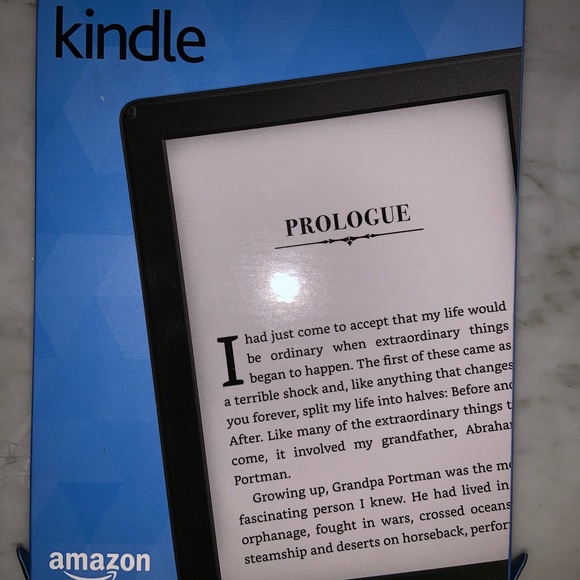 Amazon Kindle - Picture 2 of 5